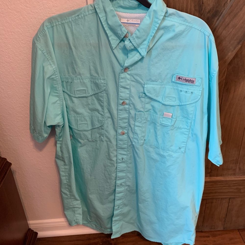 Columbia shirt in aqua